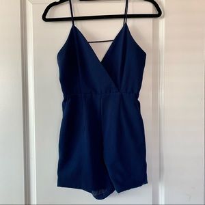 Navy Romper 💙 with pockets!